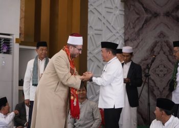 Gubernur Al Haris: Kekuasaan Milik Allah, Perbanyak Shalawat. (Foto : ist)