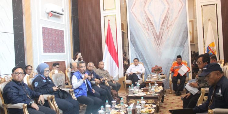 Rakor Bersama Wamen LH, Wagub Sani: Kendalikan Karhutla Harus Libatkan Semua Pihak. (Foto : ist)