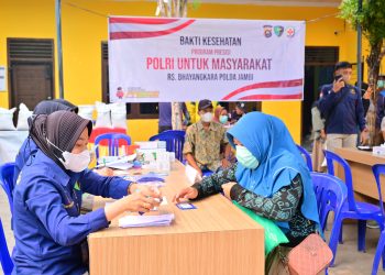 Bakti Kesehatan Presisi Polri, Polda Jambi Hadirkan Layanan Kesehatan Gratis bagi Warga Kasang Pudak. (Foto : ist)