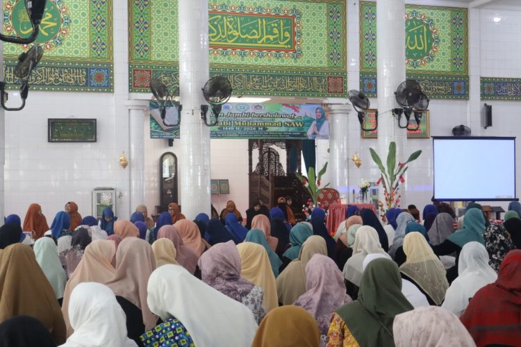 Gerakan Jambi Bersholawat Terus Digelorakan, Hesti Haris Ajak Masyarakat Perbanyak Sholawat. (Foto : ist)
