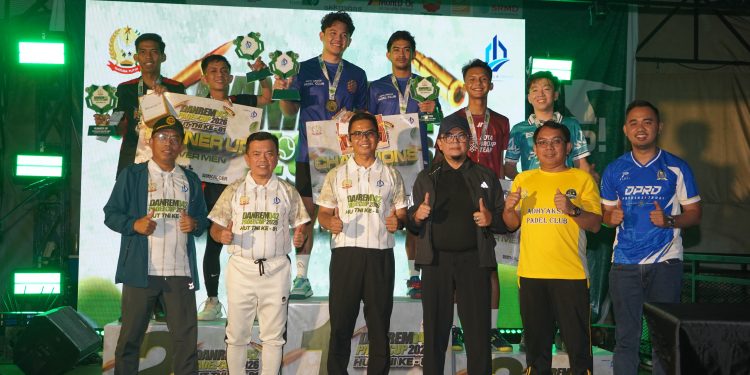 Gubernur Al Haris Tutup Danrem 042/Gapu Padel Cup 2026. (Foto : ist)
