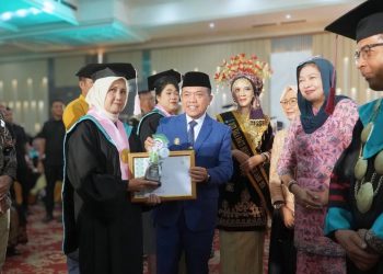 Lulusan Poltekkes Kemenkes Jambi Menjadi Bagian Penting Penguatan SDM Kesehatan. (Foto : ist)