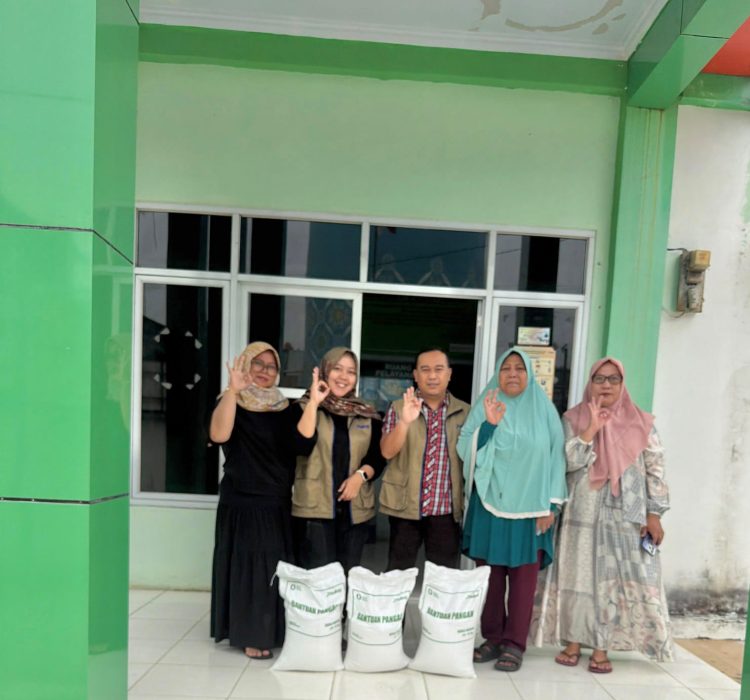 BULOG Jambi Kawal Penyaluran Bantuan Pangan Beras Agar Tetap Sesuai Ketentuan. (Foto : ist)