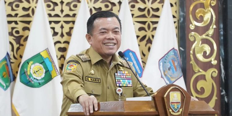 Buka Rakor Camat Se-Provinsi Jambi 2026, Gubernur Al Haris: Camat Harus Kuasai Wilayah dan Jadi Garda Terdepan Pelayanan. (Foto : ist)
