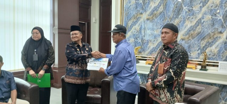 Wali Kota Jambi Perkuat Nilai Religi Lewat Bantuan Rumah Ibadah. (Foto : ist)