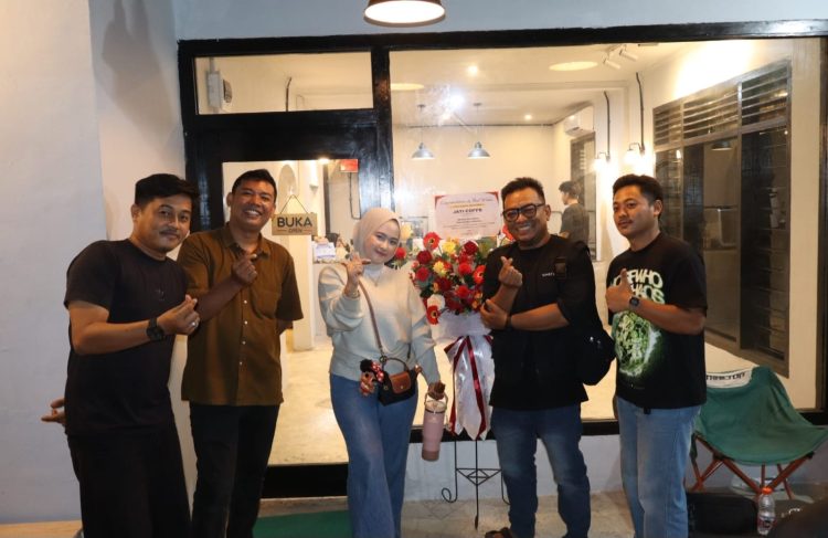 Grand Opening Jati Coffee: Kedai Kopi Jambi, Alternatif Tempat Nongkrong Semua Kalangan. (Foto : ist)