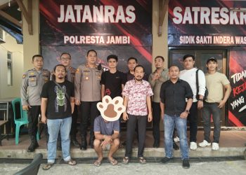 Polsek Telanaipura Polresta jambi ungkap kasus penganiayaan yang mengakibatkan korban meninggal dunia, pelaku berhasil diamankan. (Foto : ist)