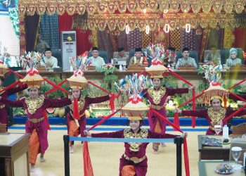 Hut Ke-27 Sarolangun, Gubernur Al Haris Tekankan Hari Jadi Sebagai Momentum Evaluasi dan Perkuat Sinergi Pembangunan. (Foto : ist)