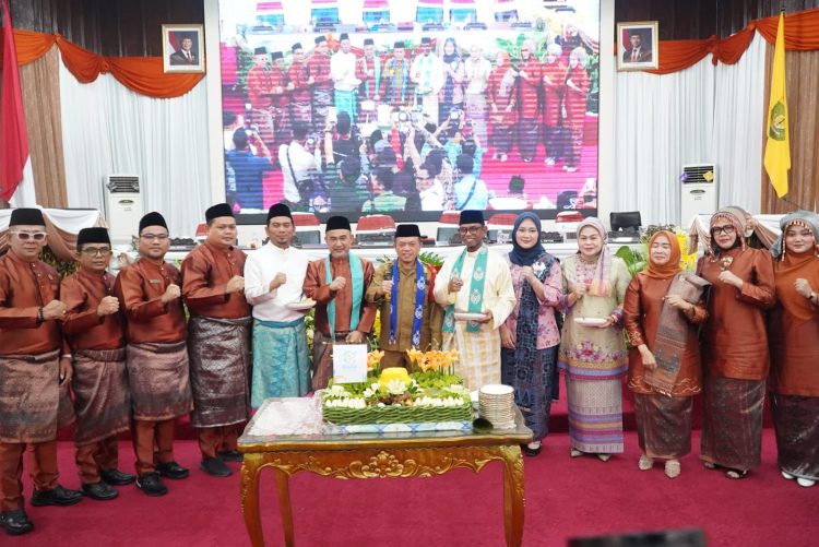 Hadiri HUT ke-61 Kabupaten Bungo, Gubernur Al Haris Tekankan Kepala Daerah Cari Peluang Pembangunan Ditengah Efisiensi Anggaran. (Foto : ist)