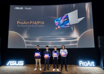 Dari kiri Adrian Pradipta - Technical Public Relations, ASUS Indonesia, ⁠Rudy Salim - CEO PRESTIGECORP, ⁠Lenny Lin - Country Manager, ASUS Indonesia
dan Marcello Tahitoe, Top Indonesian Singer. (Foto : ist)