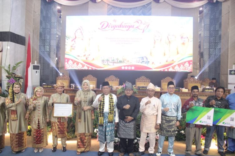 HUT ke-27 Tanjabtim, Wagub Sani Harap Capaian dan Keberhasilan Jadi Motivasi untuk Kemajuan Mendatang. (Foto : ist)