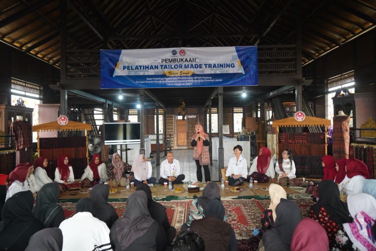 Hesti Haris Gandeng BPVP Jambi, Tingkatkan Keterampilan dan Daya Saing Perajin. (Foto : ist)