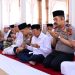 Kapolda Jambi Sholat Dzuhur di Masjid Agung Al-Falah, Sampaikan Pesan Kamtibmas dan Ajak Masyarakat Bersinergi. (Foto : ist)