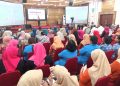 Edukasi literasi dan inklusi keuangan oleh OJK Jambi kepada kalangan perempuan dari unsur BKOW, Dharma Wanita, Bank Jambi, Bulog, Persit, PKK serta beberapa komunitas perempuan di Jambi beberapa waktu lalu. (Foto : dokumentasi sinarjambi.com)