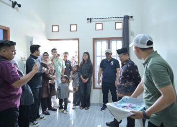 Wali Kota Jambi Maulana Apresiasi RT 33, Program Kampung Bahagia Berhasil. (Foto : ist)