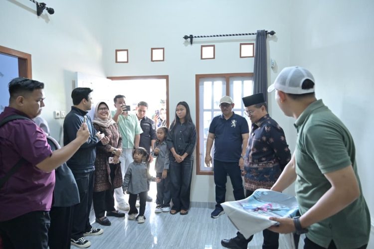 Wali Kota Jambi Maulana Apresiasi RT 33, Program Kampung Bahagia Berhasil. (Foto : ist)